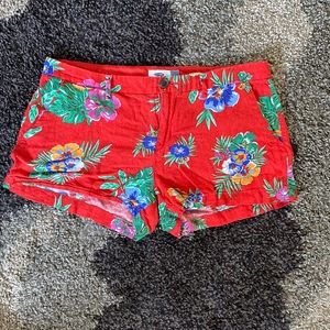 Women’s Tropical linen shorts from Old Navy